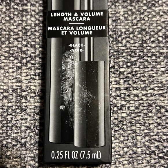 NWT ELF Length & Volume Mascara - Picture 3 of 4
